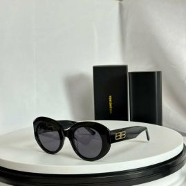 Picture of Balenciga Sunglasses _SKUfw55796898fw